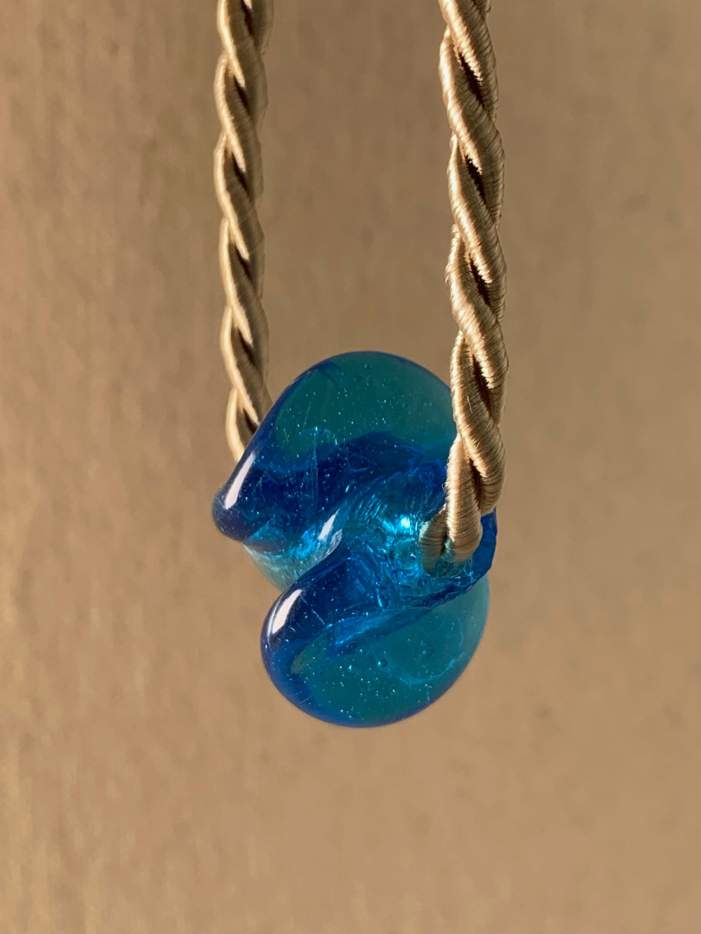 DEVOTEE TWIST NECKLACE, CERULEAN
