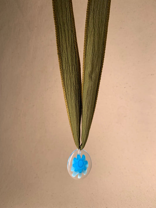 BIG STAR NECKLACE, SPICA