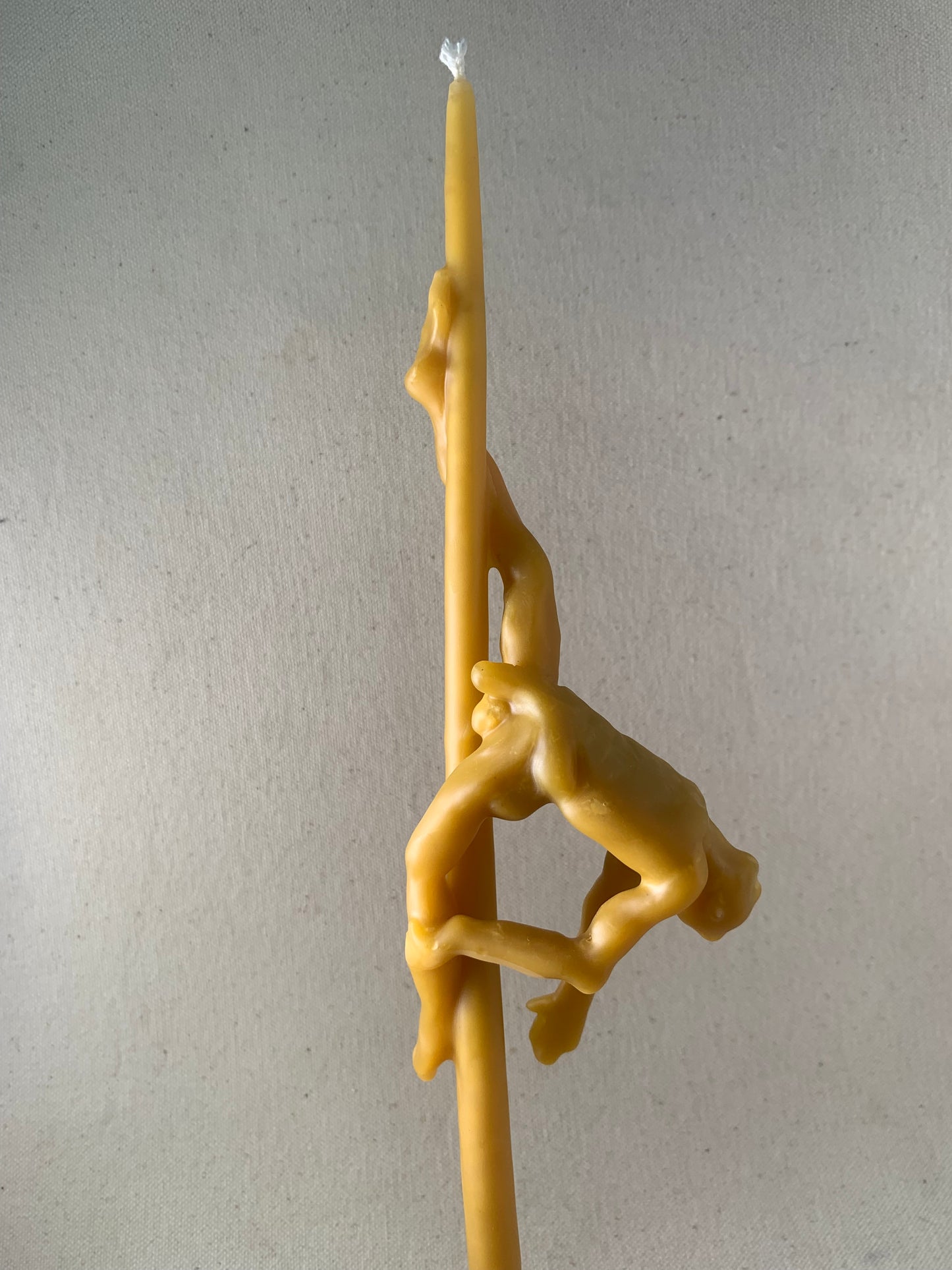 PRIVATE DANCER CANDLE (BANANA SPLIT)