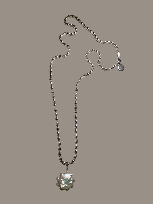 WHORL NECKLACE