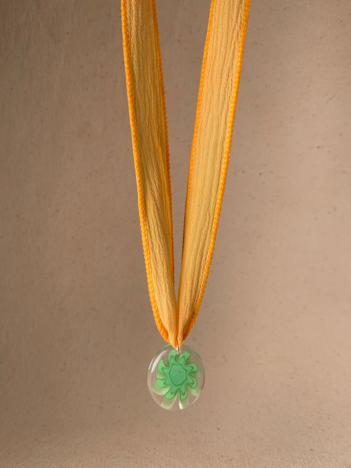 BIG STAR NECKLACE, CAS