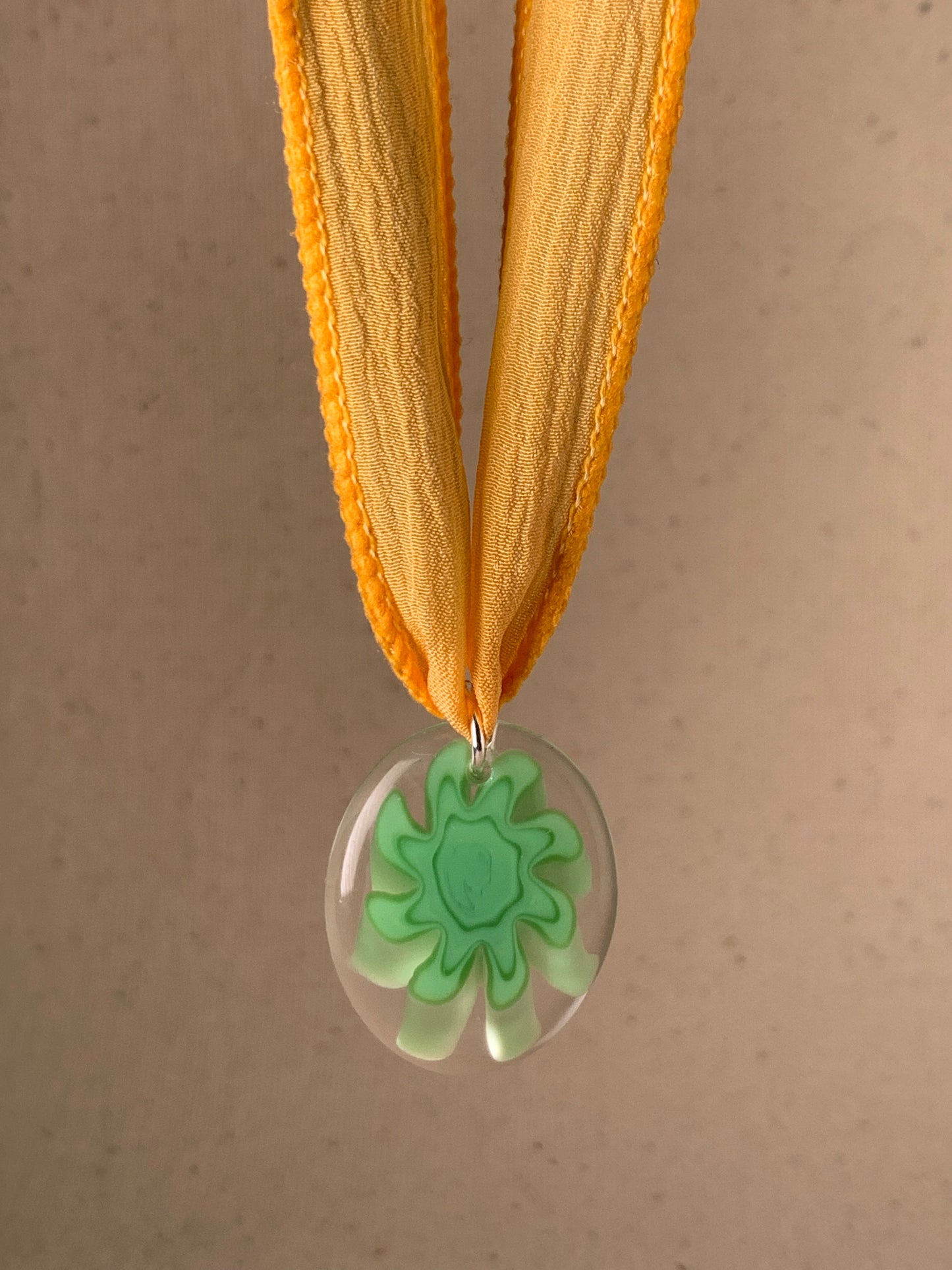 BIG STAR NECKLACE, CAS