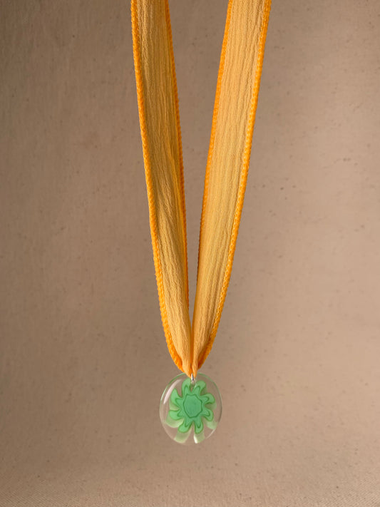 BIG STAR NECKLACE, CAS